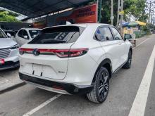 https://riyasewana.com/uploads/honda-vezel-z-519250724541.jpg