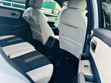 https://riyasewana.com/uploads/honda-vezel-z-520321117695.jpg