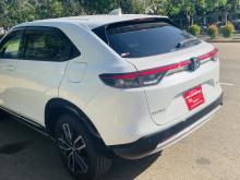 https://riyasewana.com/uploads/honda-vezel-z-523014518005.jpg
