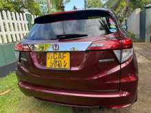https://riyasewana.com/uploads/honda-vezel-z-58203622772.jpg