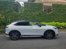 https://riyasewana.com/uploads/honda-vezel-z-5850011003.jpg