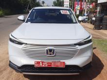 https://riyasewana.com/uploads/honda-vezel-z-614153917544.jpg
