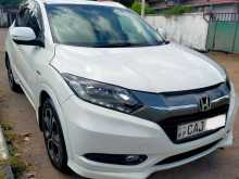 https://riyasewana.com/uploads/honda-vezel-z-61820534823.jpg