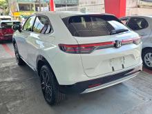 https://riyasewana.com/uploads/honda-vezel-z-61952496355.jpg