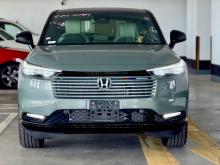 Honda Vezel Z Play Moonroof 2025 SUV