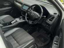 https://riyasewana.com/uploads/honda-vezel-z-6838364053.jpg