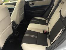 https://riyasewana.com/uploads/honda-vezel-z-710150117075.jpg
