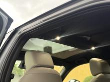 https://riyasewana.com/uploads/honda-vezel-z-710150317446.jpg