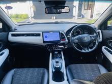 https://riyasewana.com/uploads/honda-vezel-z-716225617176.jpg