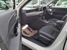 https://riyasewana.com/uploads/honda-vezel-z-82046406326.jpg