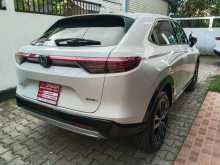 https://riyasewana.com/uploads/honda-vezel-z-grade-2024-1013195212662.jpg