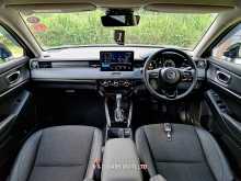 https://riyasewana.com/uploads/honda-vezel-z-grade-593943294.jpg