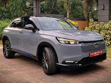 https://riyasewana.com/uploads/honda-vezel-z-play-2685333136.jpg