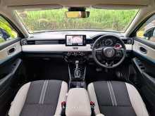 https://riyasewana.com/uploads/honda-vezel-z-play-268533314.jpg