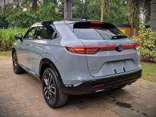 https://riyasewana.com/uploads/honda-vezel-z-play-2685333363.jpg