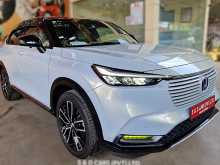 https://riyasewana.com/uploads/honda-vezel-z-play-2910105216.jpg