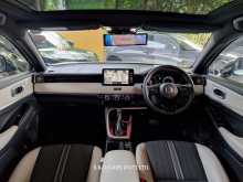 https://riyasewana.com/uploads/honda-vezel-z-play-29101052244.jpg