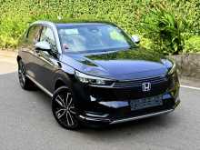 Honda Vezel ZPlay PAN-ROOF 2023 SUV