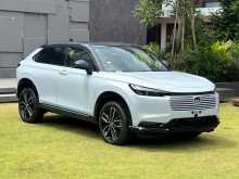 Honda Vezel Z Play Moonroof 2025 SUV