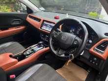 https://riyasewana.com/uploads/honda-vezele-2014-266272112263.jpg