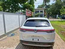 https://riyasewana.com/uploads/honda-vezzel-2123622925.jpg
