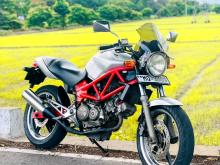 Honda Vtr 250 2006 Motorbike