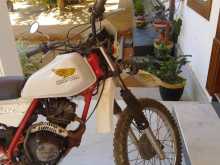 Honda XL125R 1994 Motorbike