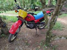 Honda XL125R 2002 Motorbike