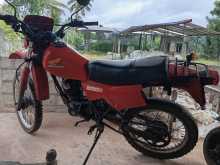 Honda XL200R 1992 Motorbike
