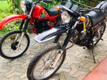 Honda XL250r XT 125 1990 Motorbike