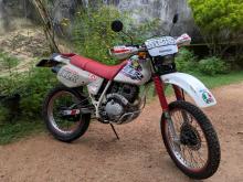 Honda Xlr 125 R 2010 Motorbike