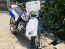 https://riyasewana.com/uploads/honda-xlr-125-511442319765.jpg