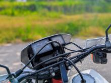 https://riyasewana.com/uploads/honda-xlr-162192919925.jpg