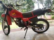 Honda XLR 1998 Motorbike