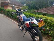 https://riyasewana.com/uploads/honda-xlr-231009124621.jpg