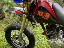 https://riyasewana.com/uploads/honda-xlr250-621262122332.jpg