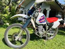 https://riyasewana.com/uploads/honda-xr-121621114812.jpg