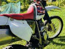 https://riyasewana.com/uploads/honda-xr-121621346414.jpg