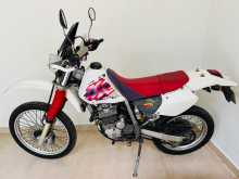 https://riyasewana.com/uploads/honda-xr-250-207544113942.jpg