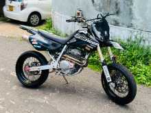 Honda XR 2008 Motorbike