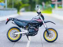 https://riyasewana.com/uploads/honda-xr-400-1411092813324.jpg
