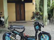 https://riyasewana.com/uploads/honda-zoomer-1410101422152.jpg
