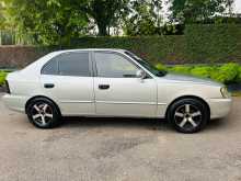 https://riyasewana.com/uploads/hyundai-accent-2001-620421812323.jpg