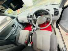 https://riyasewana.com/uploads/hyundai-accent-2004-1719202412673.jpg