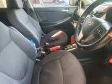 https://riyasewana.com/uploads/hyundai-accent-2015-2714155712053.jpg