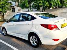 https://riyasewana.com/uploads/hyundai-accent-crdi-179534722633.jpg
