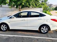 https://riyasewana.com/uploads/hyundai-accent-crdi-187230524793.jpg