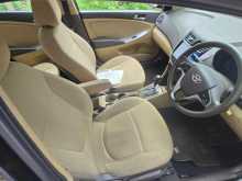 Hyundai ACCENT 2011 Car