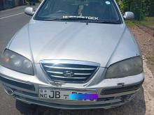 Hyundai Elantra 2000 Car