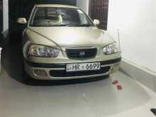 Hyundai Elantra 2000 Car